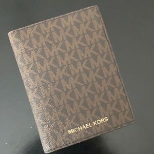 Michael Kors logo wallet